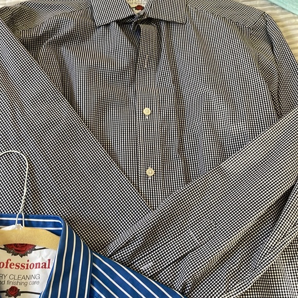 Classic Buttoned Down Men’s Dress Shirts - Picture 3 of 7